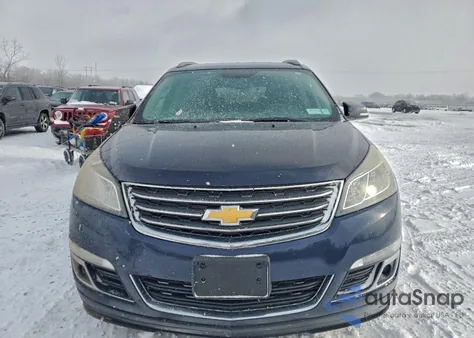 2015 Chevrolet Traverse Lt z USA, uszkodzony, nr VIN 1GNKVGKD8FJ338548